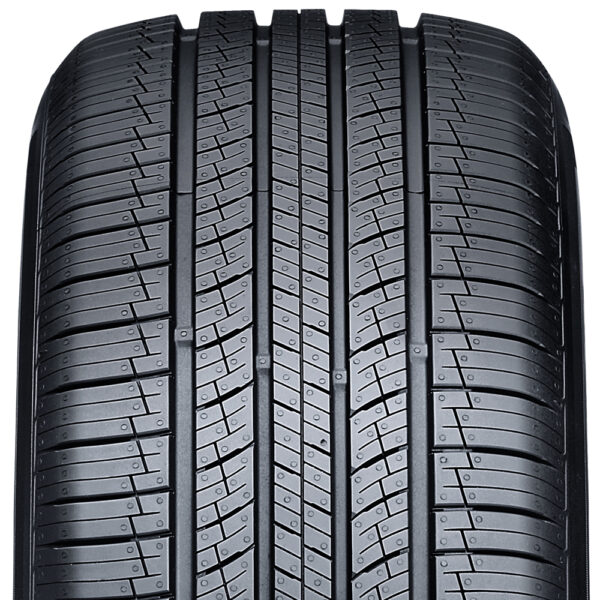 Nexen Roadian GTX 275/55R20 113H RBL 17409NX
